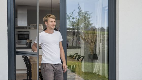 Video Vorschau einfaches ein- und aushängen der Neher Pendeltür.